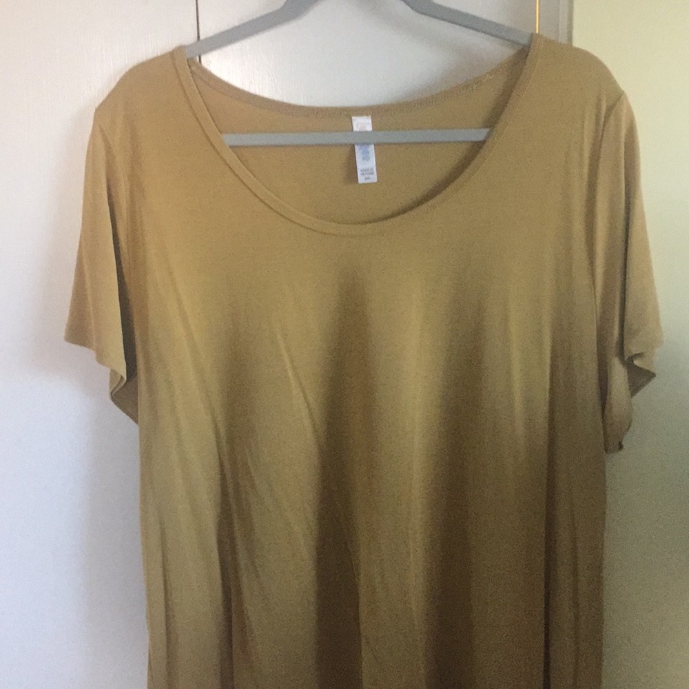 Yellow/Gold 2XL Lularoe Classic T